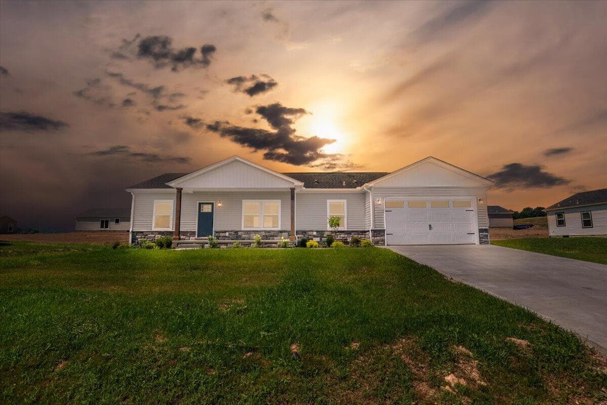 Property at 785 Sam Black Road, London, KY — photo 1 of 31